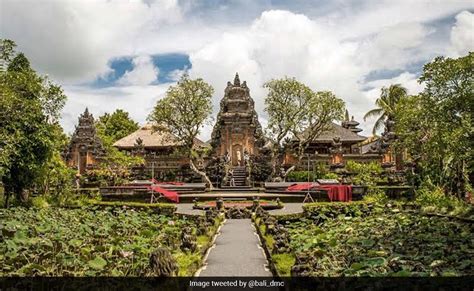 german woman in bali temple|German tourist traipsing naked at Bali temple sent for psychiatric ...